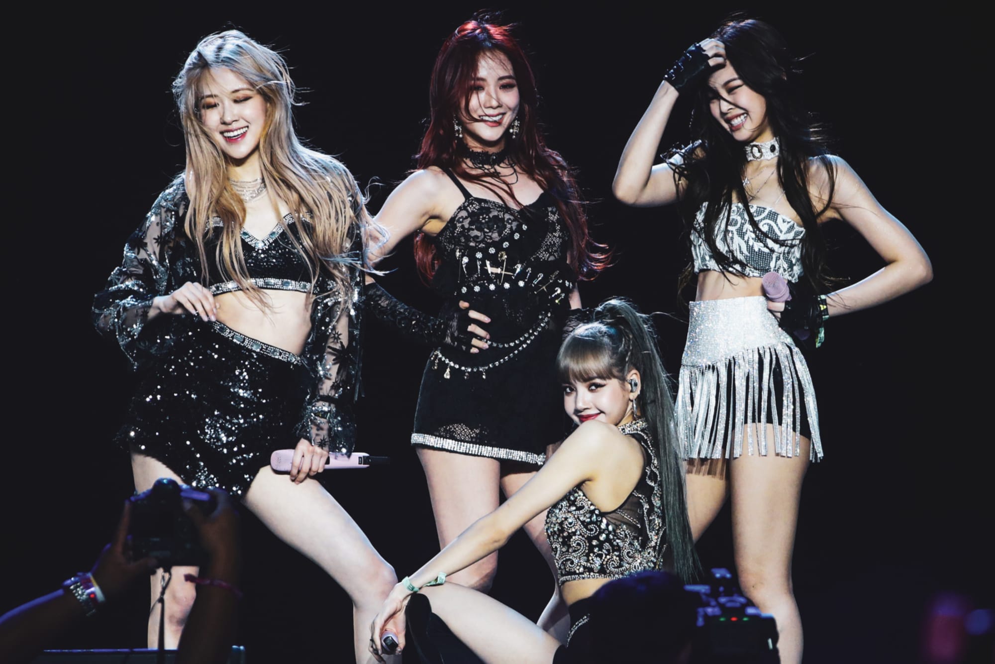 Nhóm nhạc Kpop biểu diễn