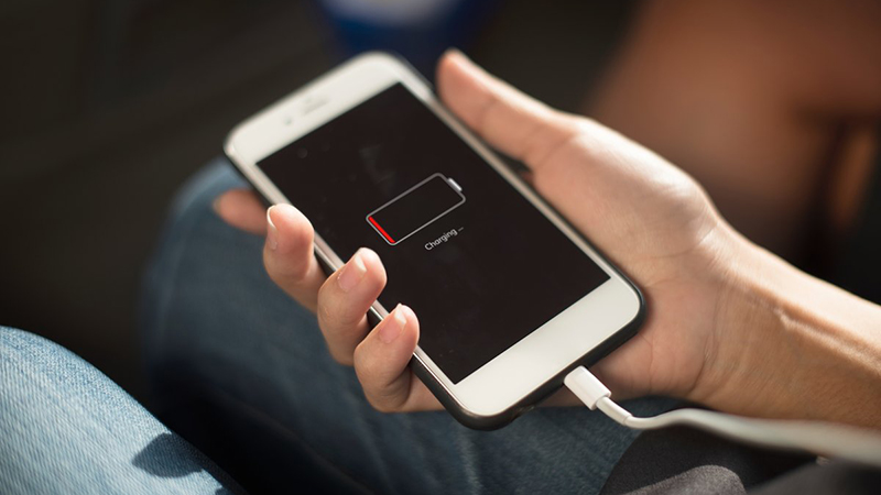 Pin ảo trên iPhone