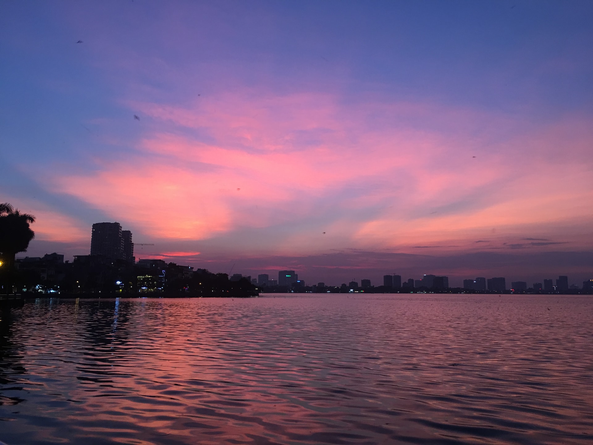 Hồ Tây, không gian yên bình