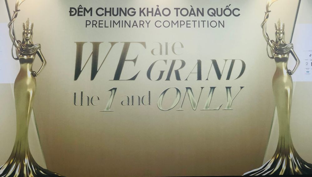 So sánh slogan Miss Grand