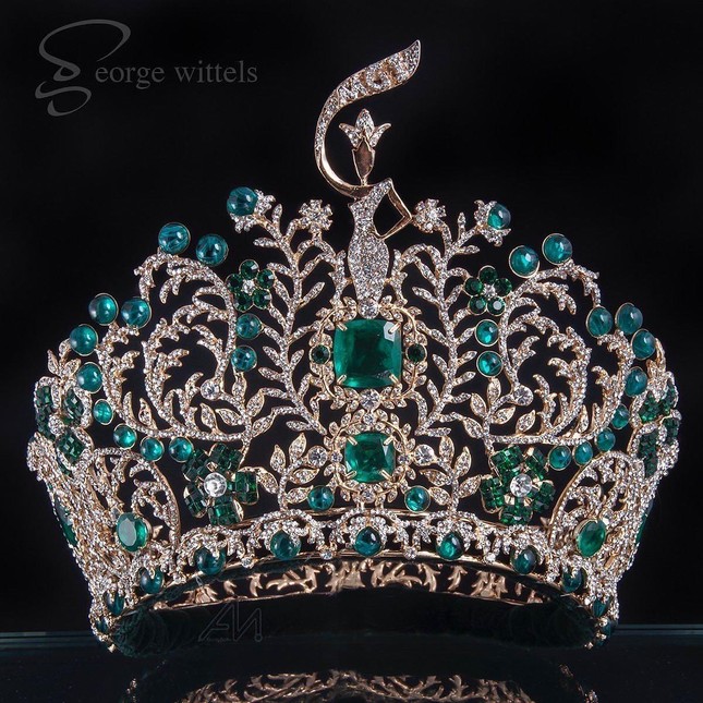 Vương miện Miss Grand tiền tỷ